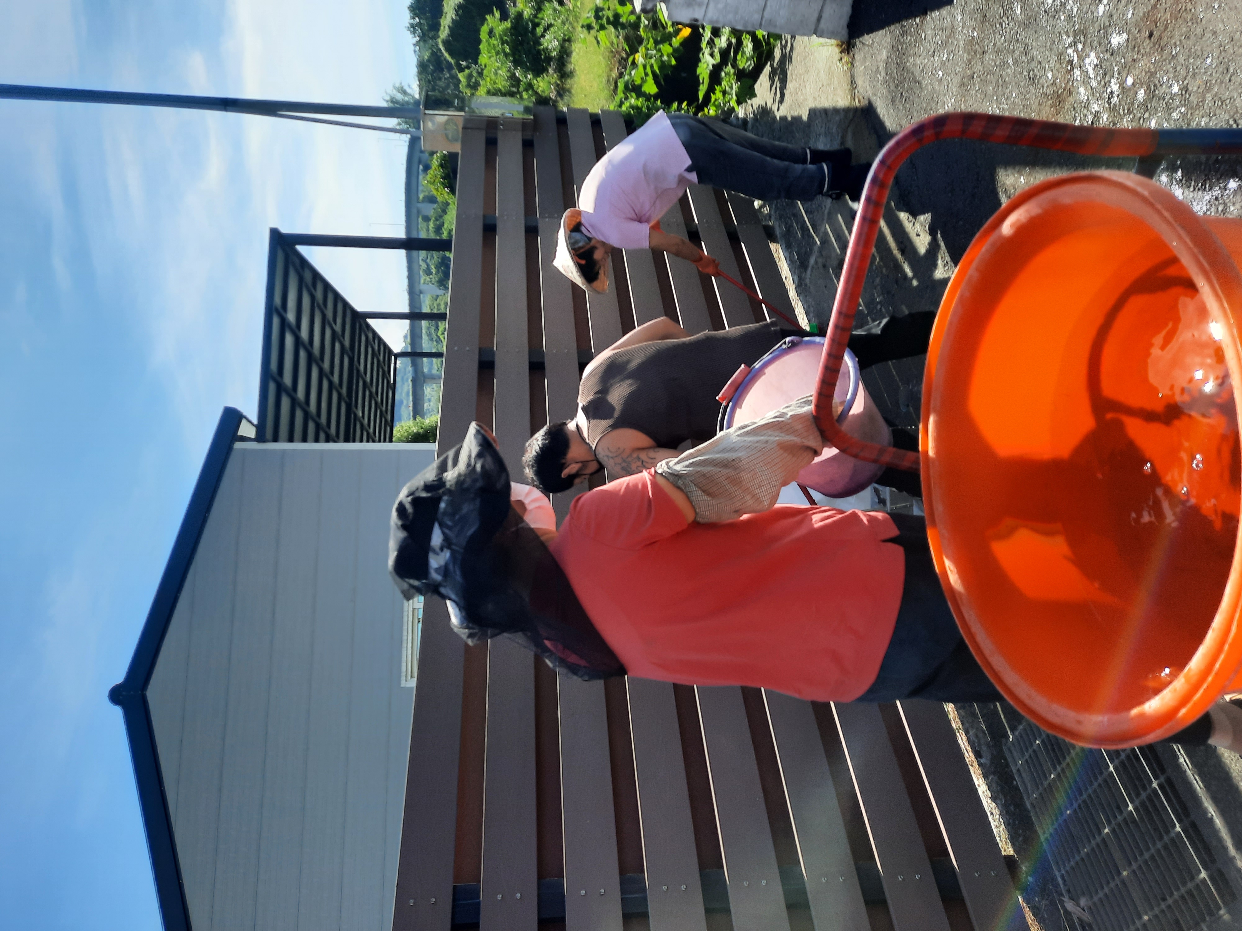 伍中食品廠(股)公司