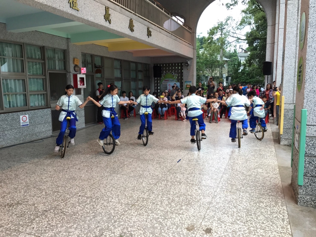 桃源國小獨輪車社精彩開場