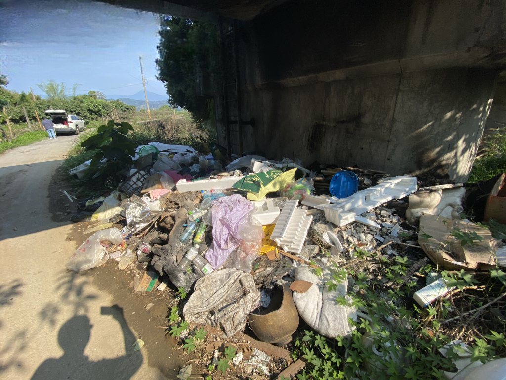 民眾反映該處廢棄物堆置已久